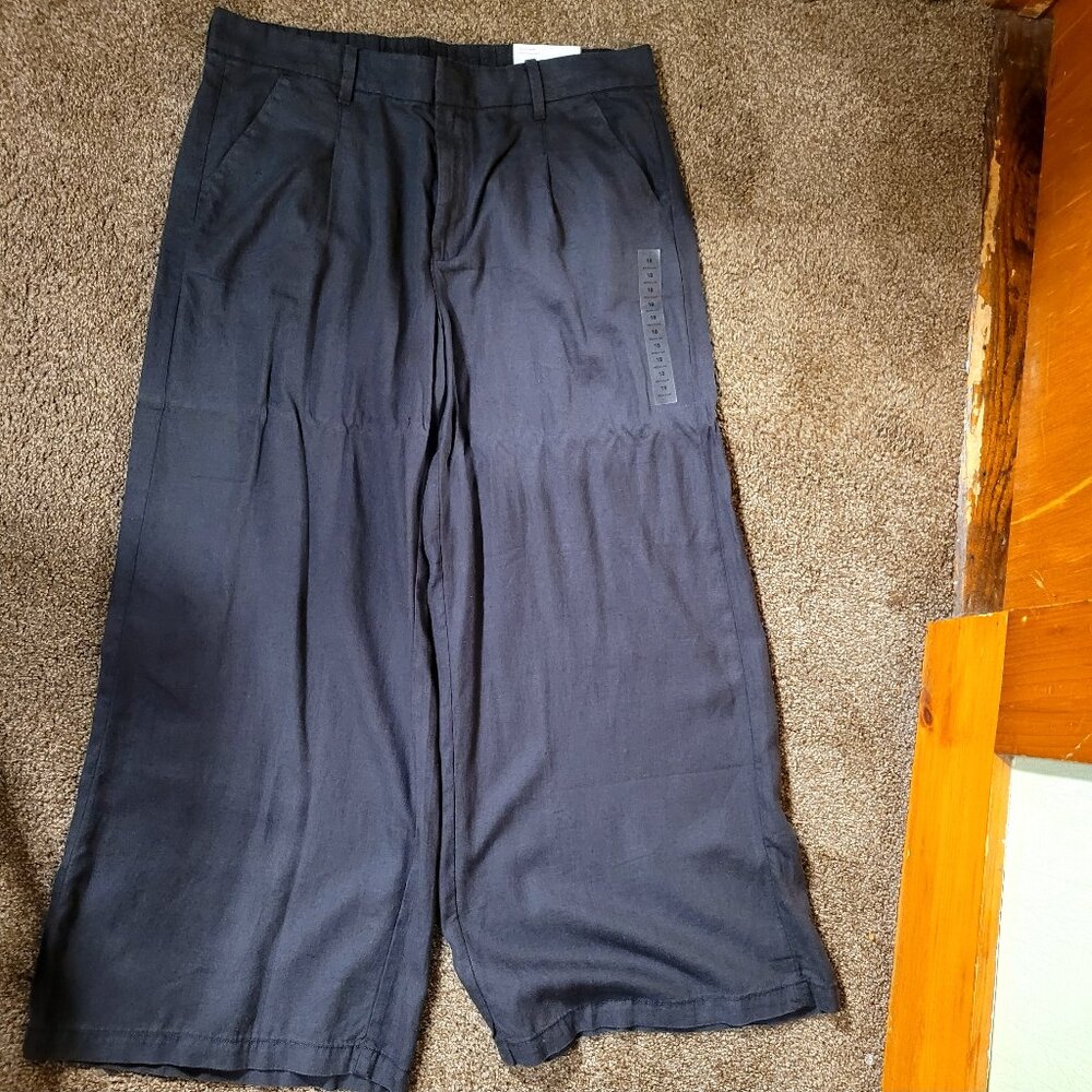 American Eagle High-Rise Black Linen Trousers